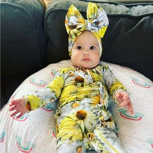 Little bum bums (bums and roses) bamboo sleeper. Baby not included.